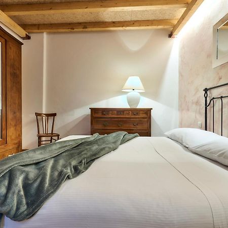 Casa “La Contrada” Villa Варена Екстериор снимка