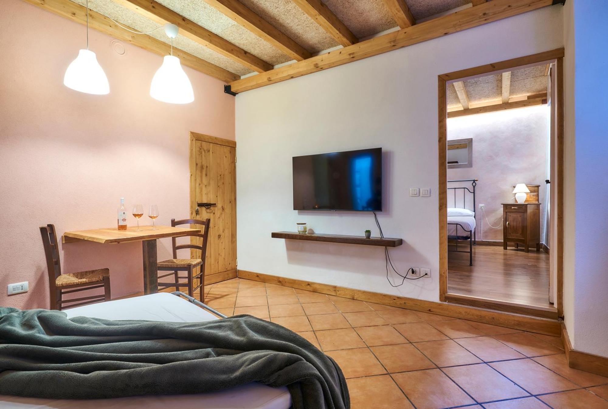 Casa “La Contrada” Villa Варена Екстериор снимка