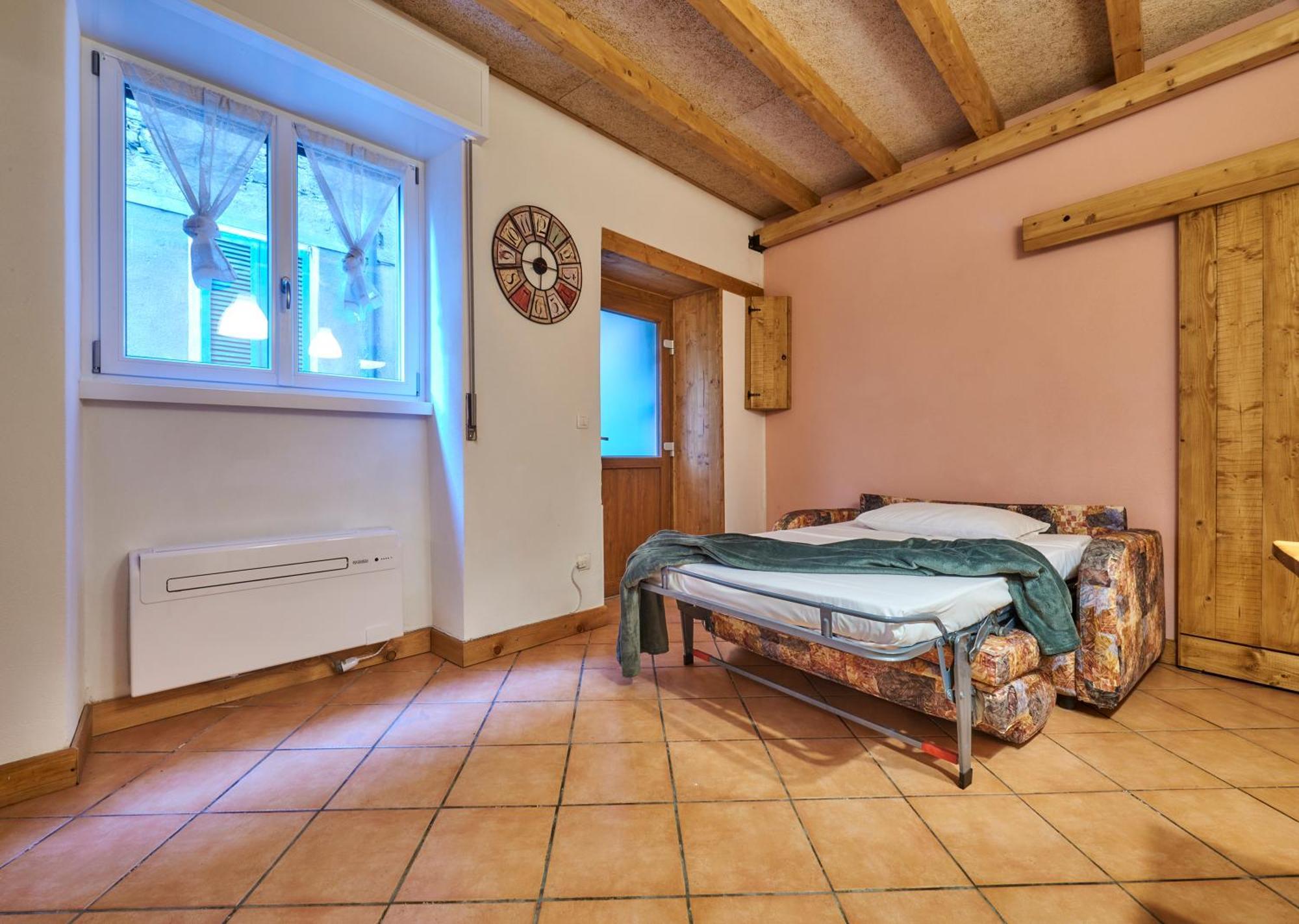 Casa “La Contrada” Villa Варена Екстериор снимка